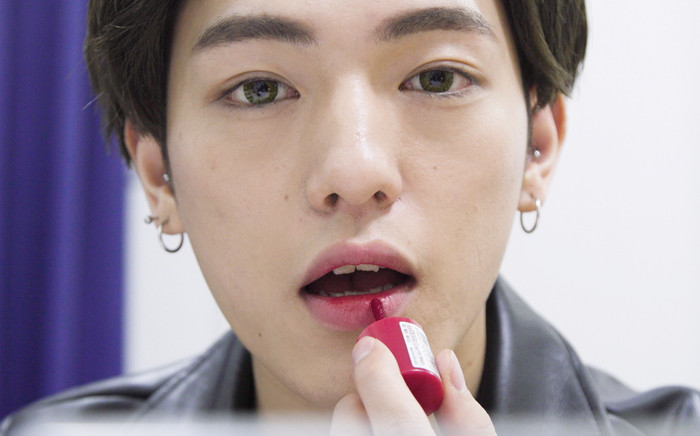 Nam giới bùng nổ nhu cầu mua sắm sản phẩm dưỡng da, trang điểm Ảnh 2