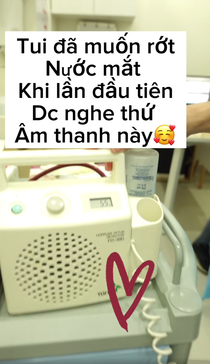 Minh Hằng suýt bật khóc khi lần đầu nghe nhịp tim của con.