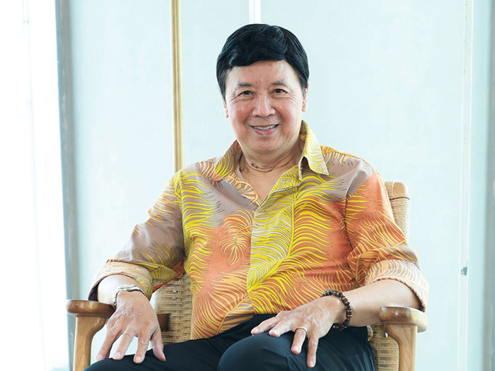 NSƯT Bảo Quốc cho biết ngoài nghệ thuật, ông dành nhiều thời gian cho gia đình.