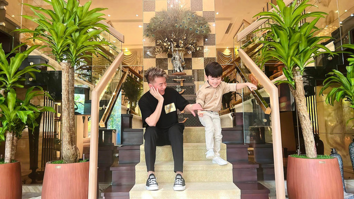 Con trai Đàm Vĩnh Hưng nói một câu khiến dân tình tấm tắc: 'Cách nói chuyện giống ba y như đúc' Ảnh 4