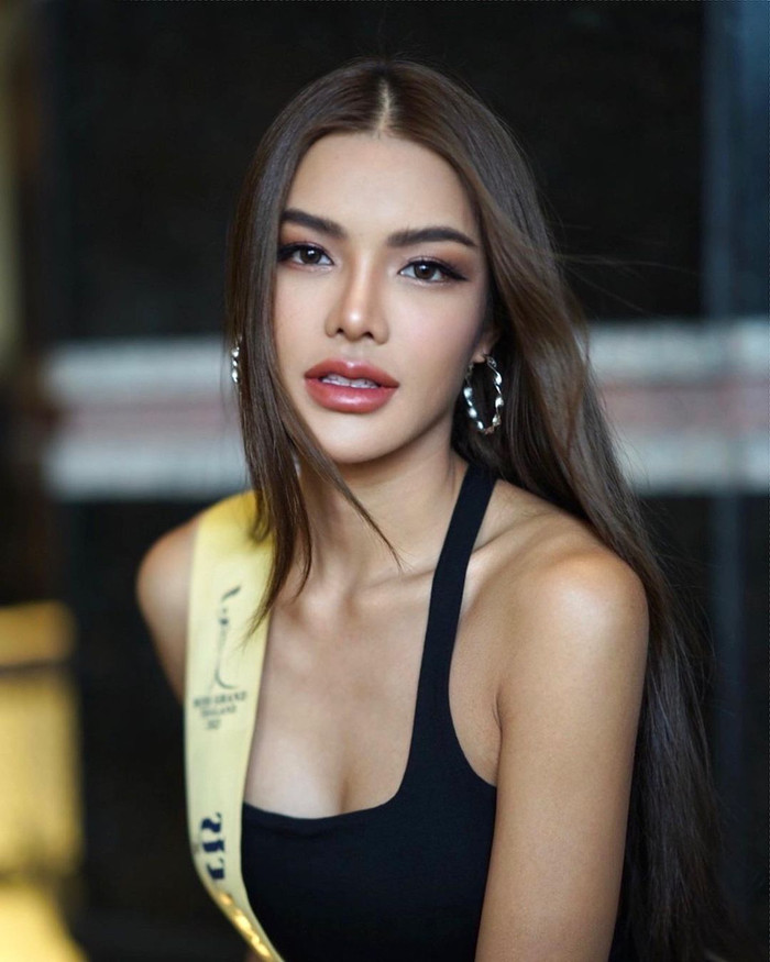 'Vỡ mộng' với mặt mộc Miss Grand Thailand 2023, gây tranh cãi vì khác xa khi trang điểm Ảnh 4