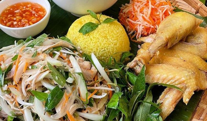  Thưởng thức những đặc sản cơm gà Việt Nam ngon khó cưỡng, càng ăn càng ghiền Ảnh 1