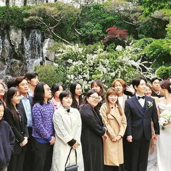  Tình cũ của Song Hye Kyo và Park Seo Joon bất ngờ hội ngộ, nhan sắc thế nào mà chiếm hết spotlight? Ảnh 1
