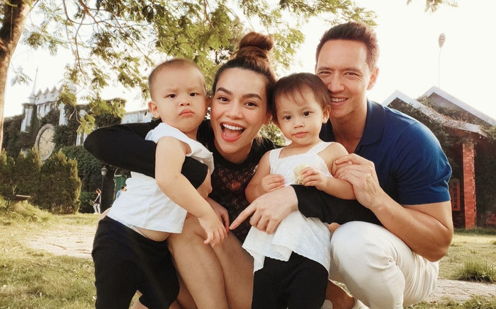 Mới tí tuổi đầu, con trai Hồ Ngọc Hà đã nhận lời khen vì hành động này dành cho ông bà nội Ảnh 2