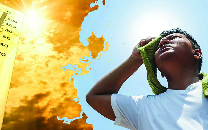 Đi làm trở lại sau kỳ nghỉ lễ, người dân cả nước đối diện với đợt nắng nóng gay gắt Ảnh 2