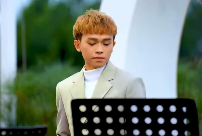  Hồ Văn Cường lộ diện hậu bị chỉ trích giọng hát, ngoại hình hiện tại gây xôn xao Ảnh 3