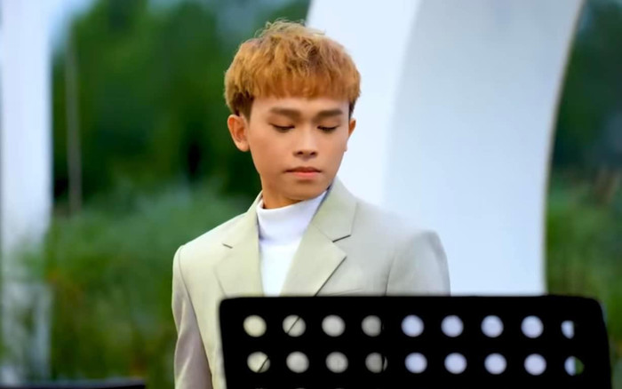 Hồ Văn Cường lộ diện hậu bị chỉ trích giọng hát, ngoại hình hiện tại gây xôn xao Ảnh 2