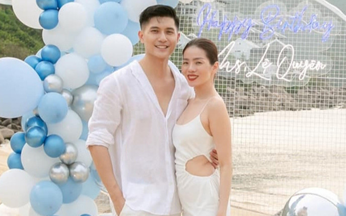 Lệ Quyên diện trang phục cắt xẻ táo bạo, Lâm Bảo Châu vội bình luận 1 câu ngọt xớt Ảnh 2