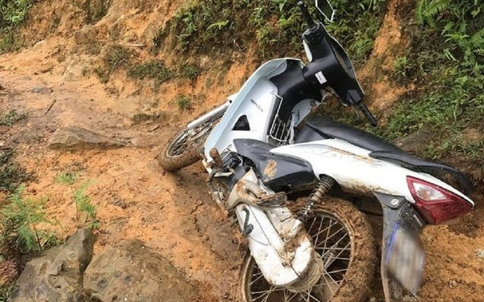 Vụ cô giáo Hà Giang rơi xuống vực tử vong: Bộ trưởng Bộ GD&ĐT gửi thư chia buồn Ảnh 2