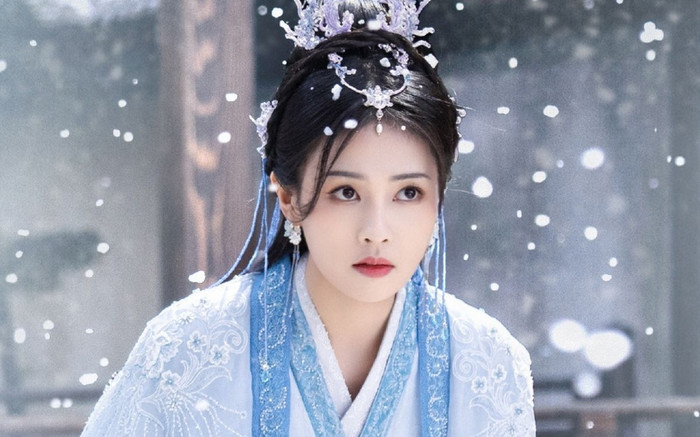 Sự nghiệp của Bạch Lộc trước khi nổi tiếng: Suýt là 'gà' nhà SM, bị ném đá dữ dội vì hành động này Ảnh 2