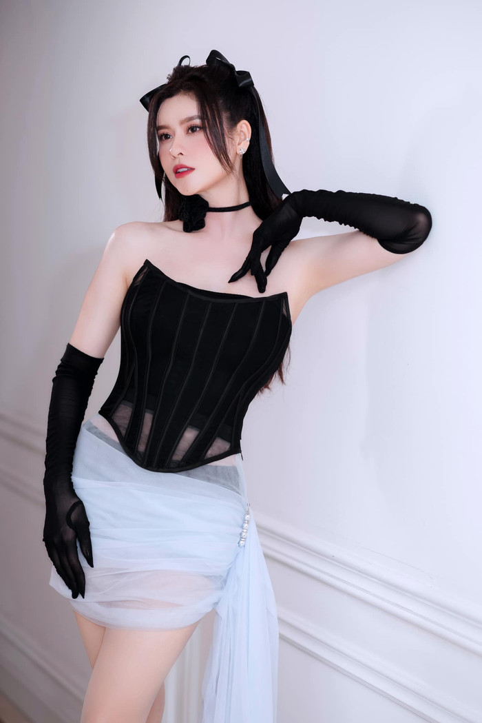 Cô muốn mở lòng với một người đàn ông mang đến cảm giác an toàn, yêu thương hơn.
