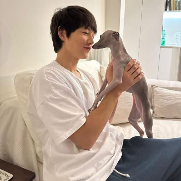 Thua đau trước Song Hye Kyo, Song Joong Ki quyết định làm điều này để giải khuây cùng vợ mới Ảnh 3