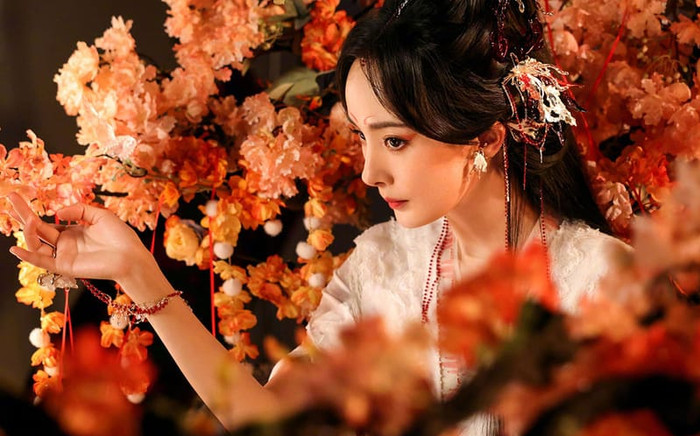 Hồ Yêu Tiểu Hồng Nương bất ngờ bị dự đoán flop, Dương Mịch và Cung Tuấn không gánh được phim? Ảnh 2