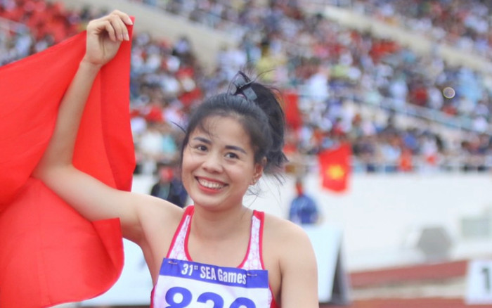 Nguyễn Thị Huyền cán mốc 11 HCV SEA Games: Ngả mũ trước ý chí phi thường Ảnh 2