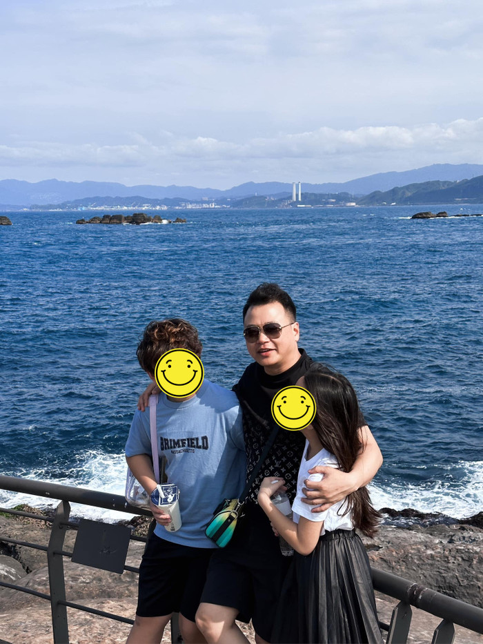 Phương Oanh có mối quan hệ thân thiết với 2 con của Shark Bình. Vào dịp lễ vừa qua, cặp đôi cùng 2 nhóc tỳ đã đi du lịch tại Đài Loan 