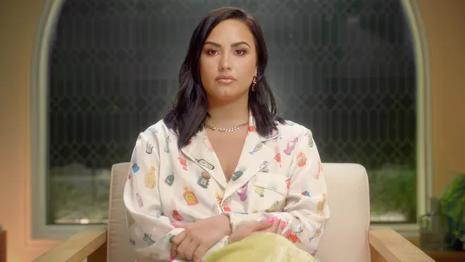 Demi Lovato chia sẻ về quá khứ đen tối trong phim tài liệu cá nhân Ảnh 2