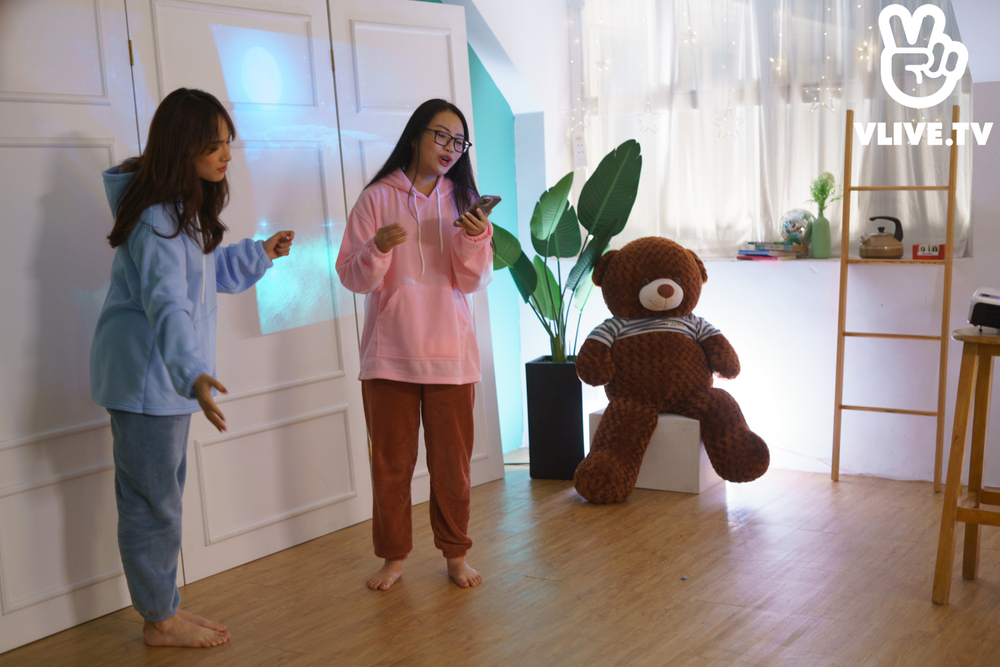 'Chill Baby Chill' tập 2: Phương Mỹ Chi 'hi sinh' mái tóc bết để làm nổi bật chủ nhà Cara Ảnh 12