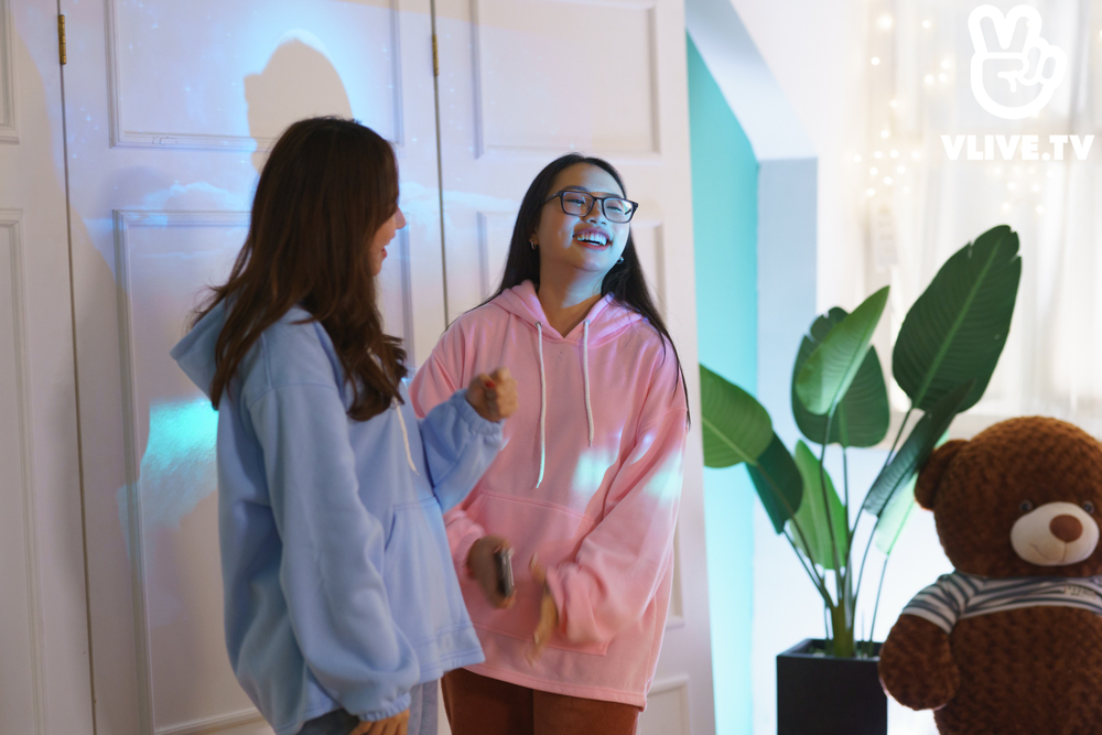 'Chill Baby Chill' tập 2: Phương Mỹ Chi 'hi sinh' mái tóc bết để làm nổi bật chủ nhà Cara Ảnh 13
