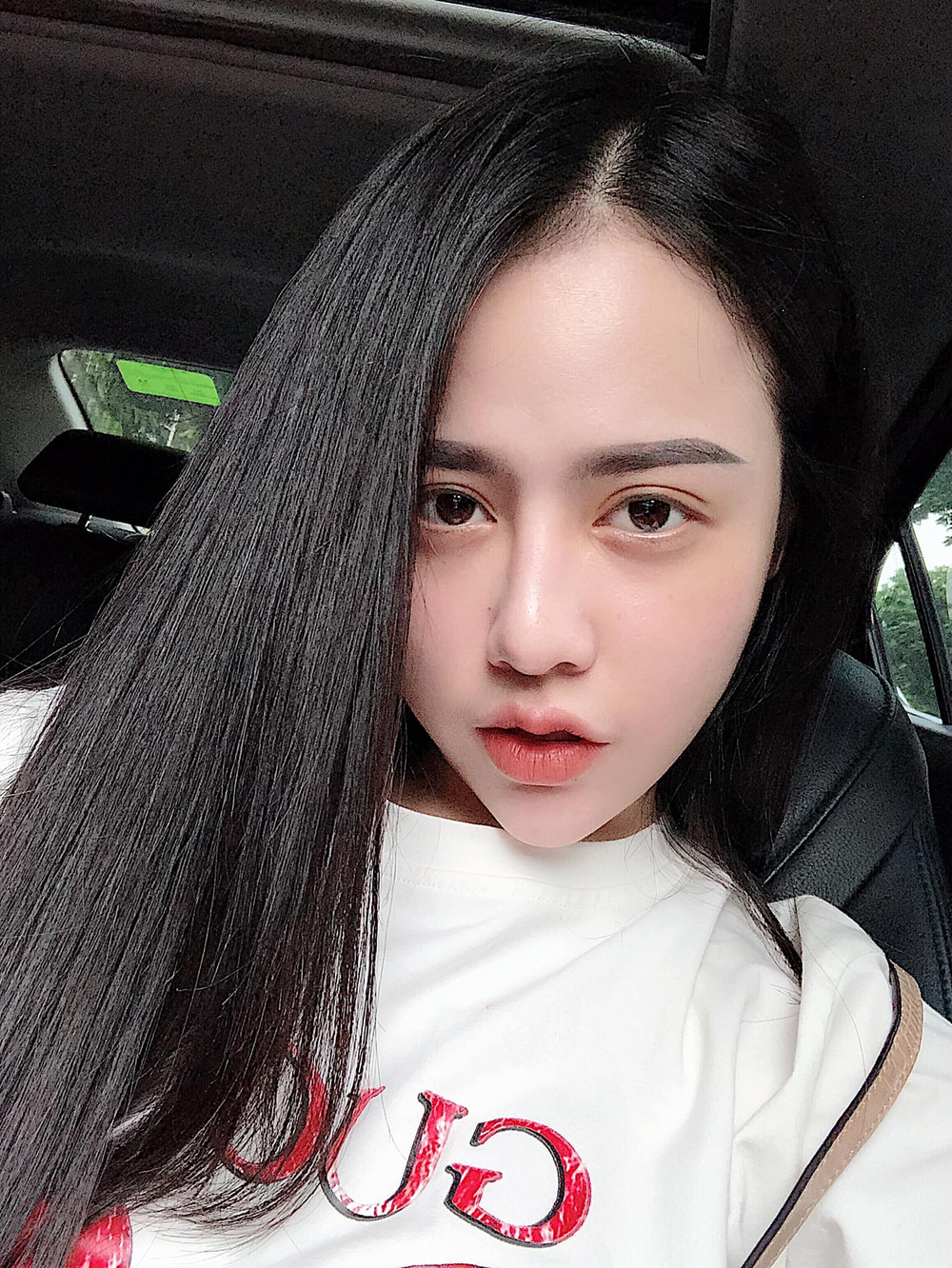 Cơ duyên dẫn lối đến với nghề kinh doanh, thiết kế thời trang của cô chủ 9x Đặng Thị Hồng Nhung Ảnh 4