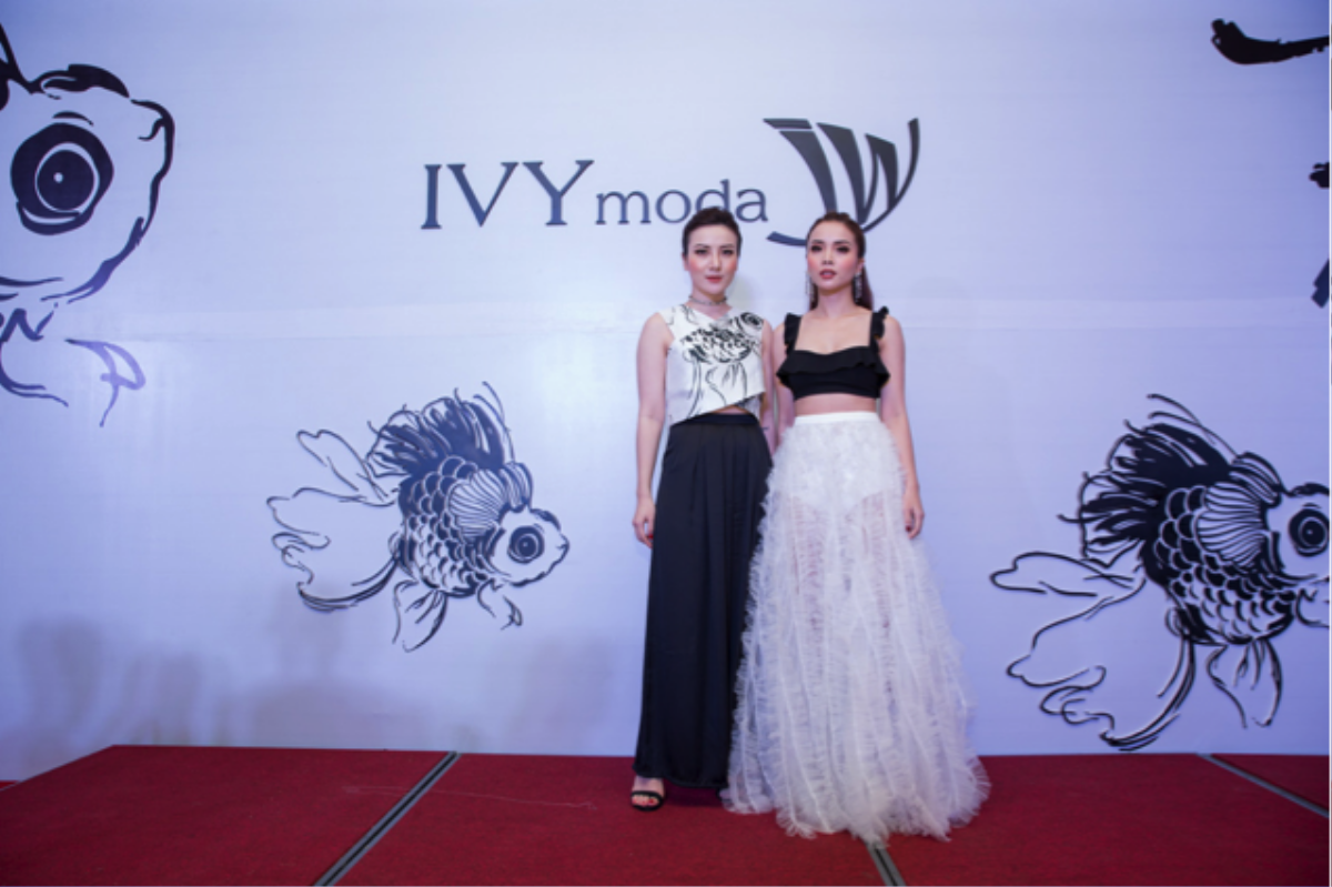 'Song Yến' dự show IVY moda Spring Summer 2017 Ảnh 1