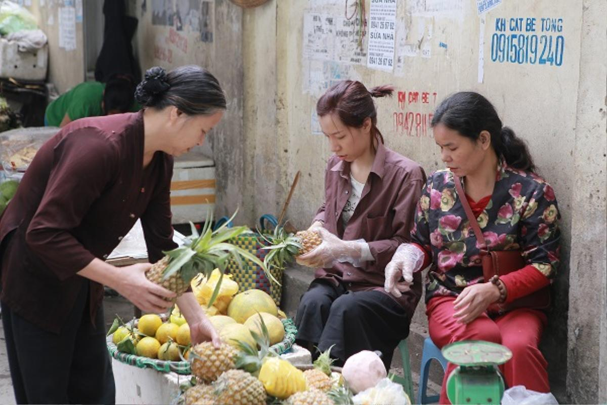 Rớt nước mắt với câu chuyện cô gái có gương mặt 'chuyển giới' quyết tâm kiếm tiền chữa bệnh cho em Ảnh 3