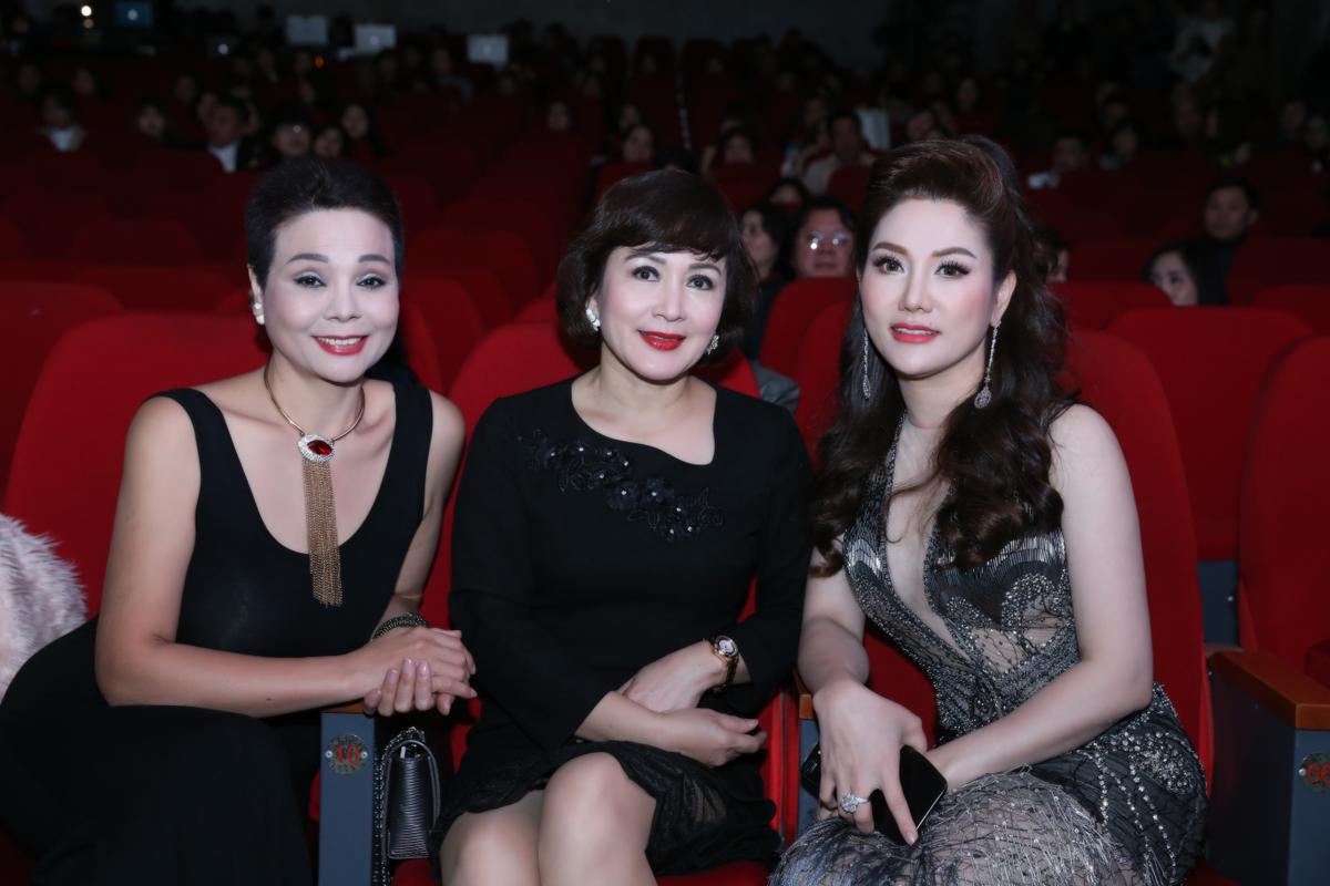 Hà Hồ, Noo, Hương Tràm 'cháy' hết mình trong đêm chung kết The Beauty 2017 Ảnh 4