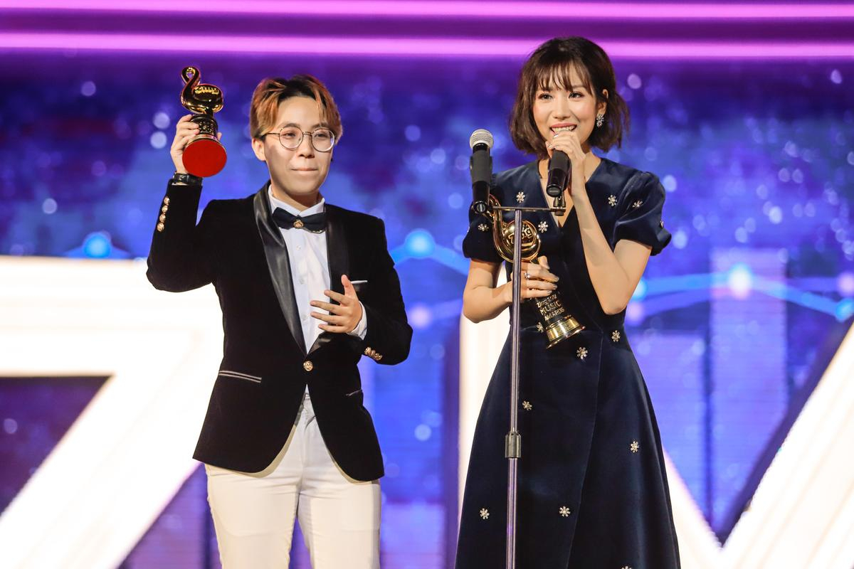 Min, Soobin và Hương Tràm đại thắng tại Zing Music Awards 2017 Ảnh 1