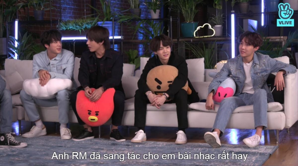 Trước giờ tung 'bom tấn' hứa hẹn gây bão toàn cầu, BTS 'đập hộp' album mới Ảnh 3