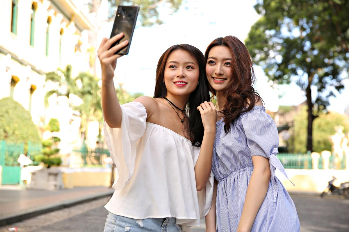 Muốn chụp hình selfie 'đẹp trong tích tắc'? Đây là bí quyết! Ảnh 4