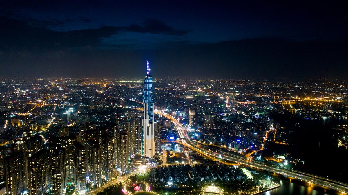 Dàn sao khủng Vbiz hội tụ tại 'Kinh đô ánh sáng' Vincom Center Landmark 81 Ảnh 1