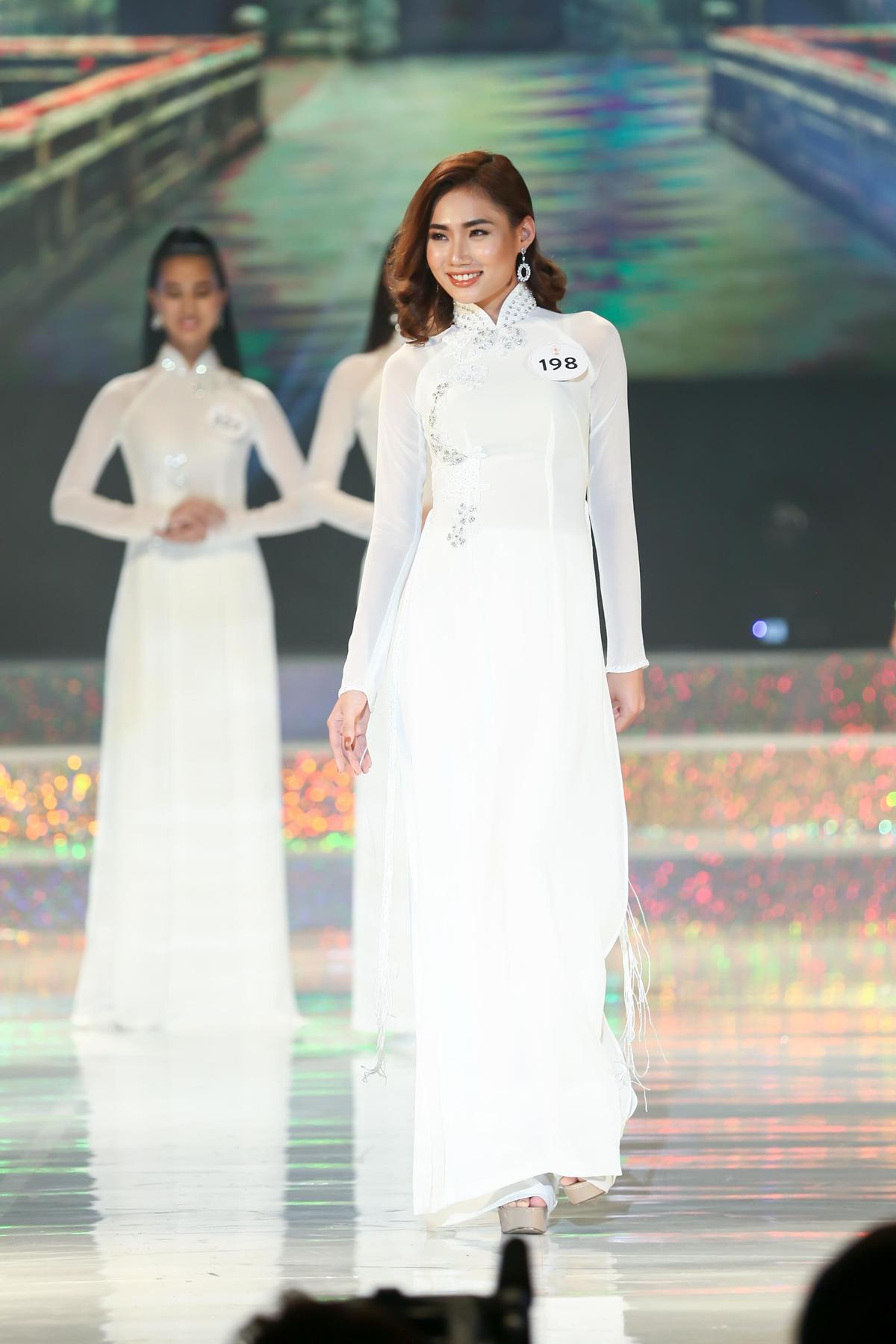 Top 15 Miss Supranational Vietnam diện áo dài Kinzu gây sốt ở Hàn Quốc Ảnh 12