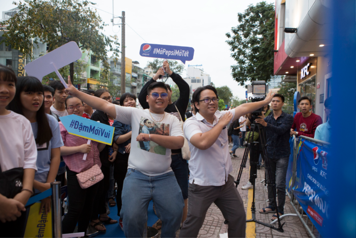 Thật bất ngờ: Pepsi muối ra mắt hoành tráng khiến người hâm mộ ví như 'Iphone' của làng nước giải khát Ảnh 4