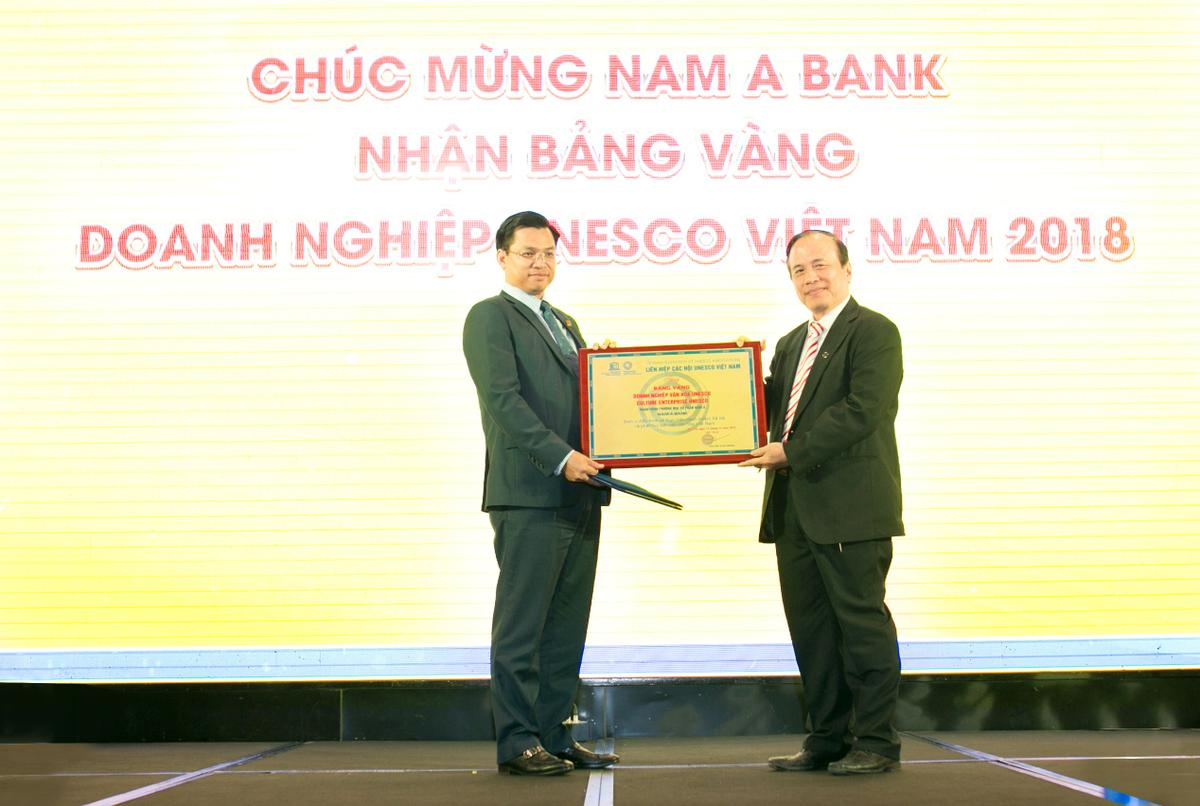 Hoàng Thùy trở thành đại sứ vì môi trường cho dự án 'Tôi chọn sống xanh' của Nam A Bank Ảnh 4