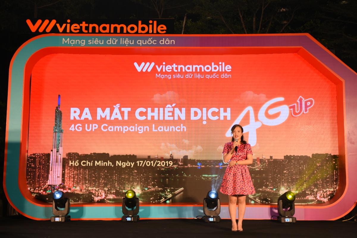 Màu cam đặc trưng của Vietnamobile đổ bộ khắp phố phường Sài Gòn Ảnh 3