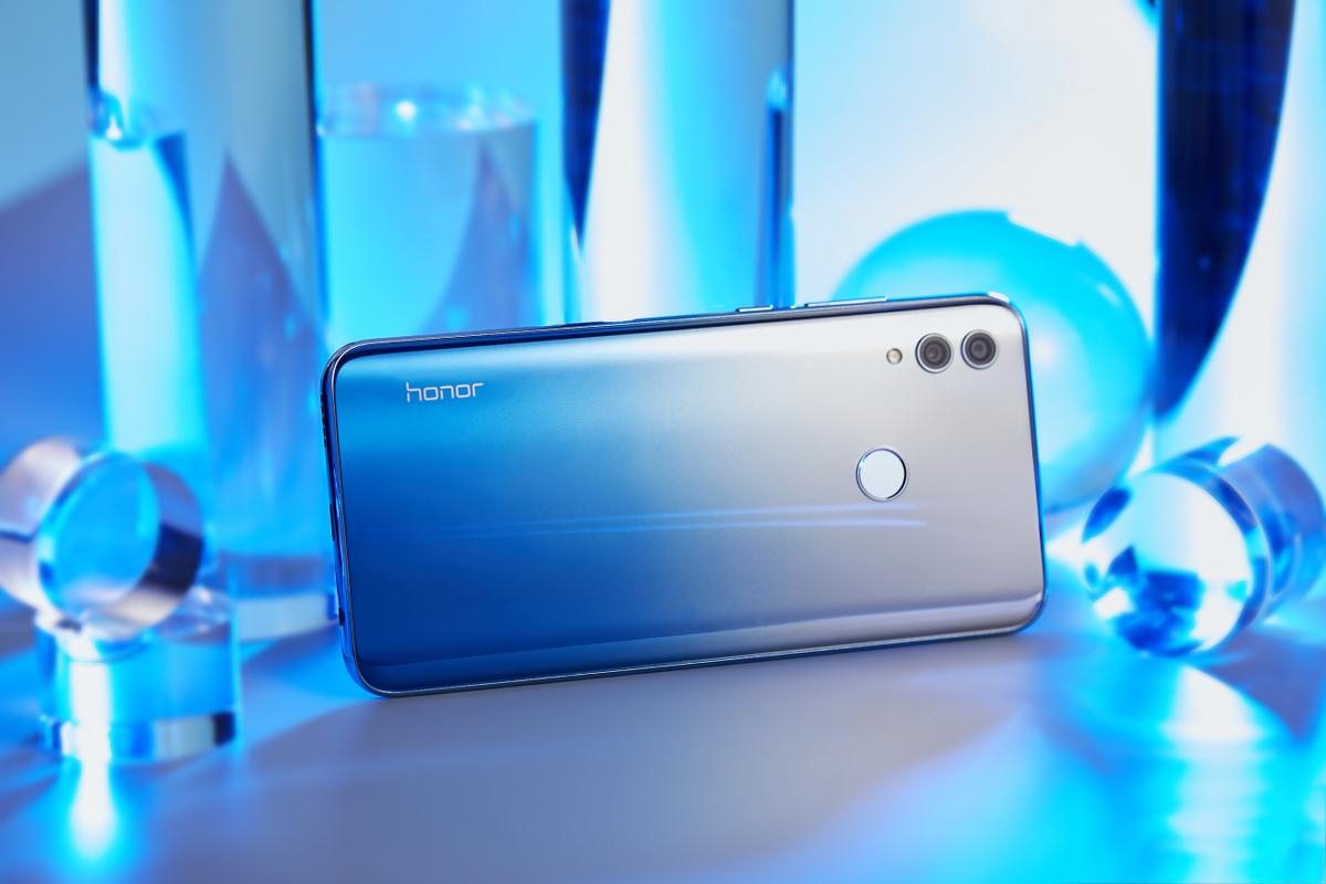 HONOR 10 Lite: Chiếc smartphone tầm trung xứng danh 'nữ hoàng' selfie với camera trước 24MP Ảnh 1