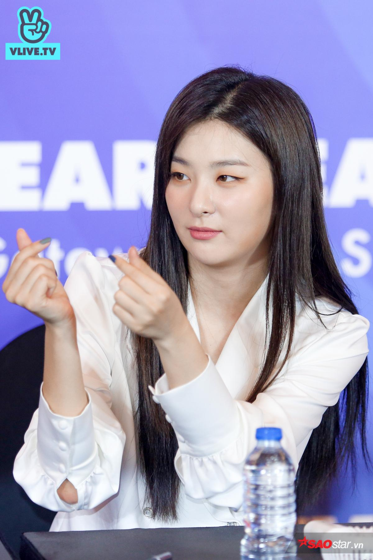 Fansign V Heartbeat tháng 4/2019: 'Mỹ nhân lạnh lùng' Irene (Red Velvet) 'tan băng', liên tục bắn tim và làm aegyo 'đốn tim' fan Việt Ảnh 12