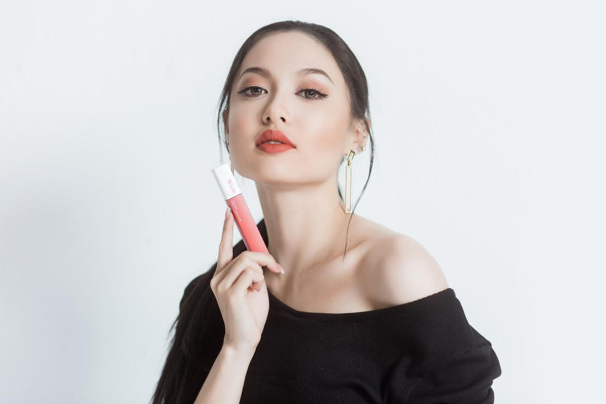 Khi ông lớn Maybelline quyết định 'chơi trội' Ảnh 3