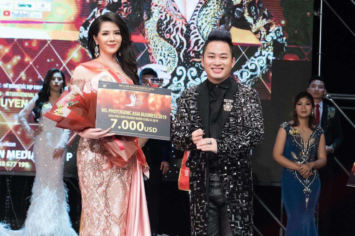 Đêm chung kết Ms & Mr Asia Business 2019 thăng hoa đầy màu sắc Ảnh 1