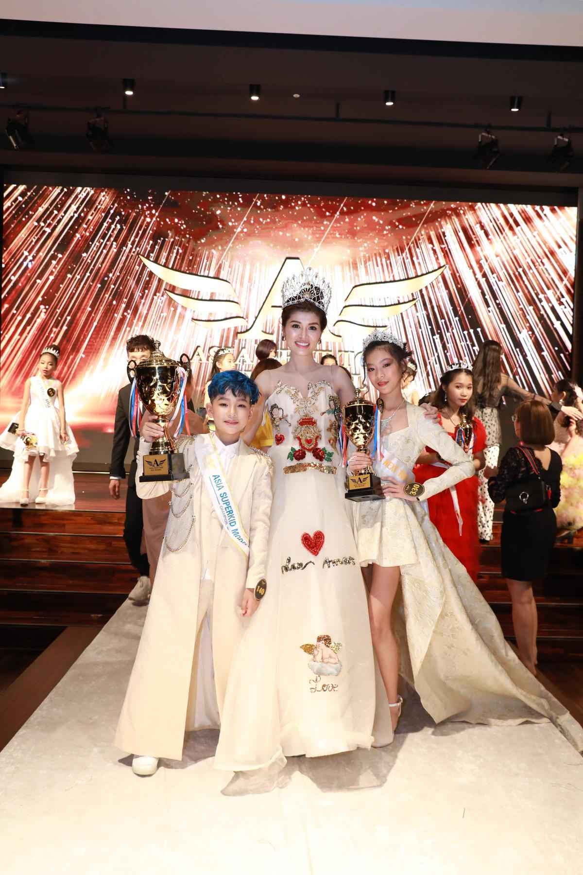 Hồ Oanh Yến xuất sắc đăng quang Queen Of Beauty World 2019 Ảnh 6