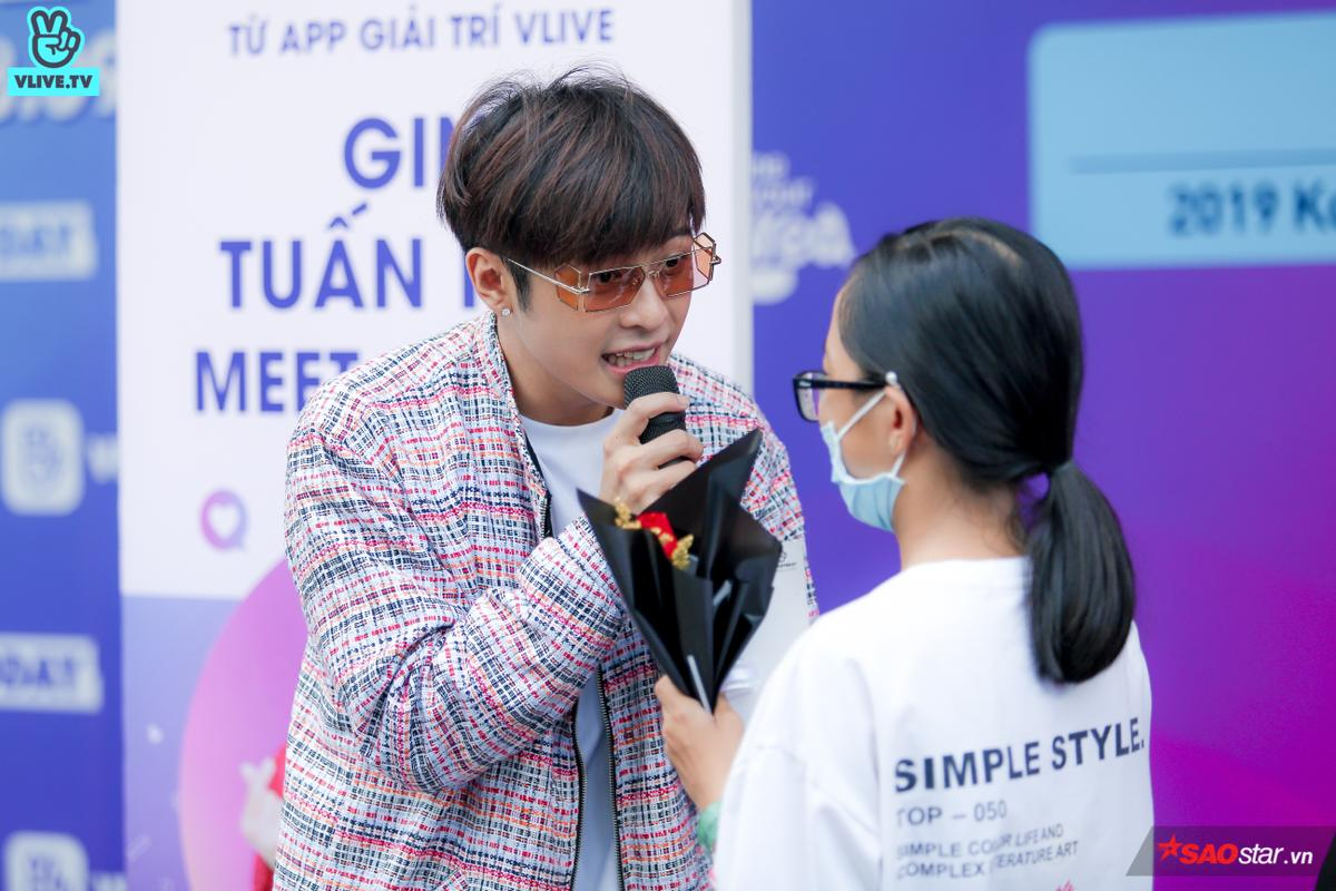 Gin Tuấn Kiệt hát chay cực sung cùng fan, Amee gây thương nhớ với nhan sắc ngọt ngào tại fansign đầu tiên trong sự nghiệp Ảnh 5