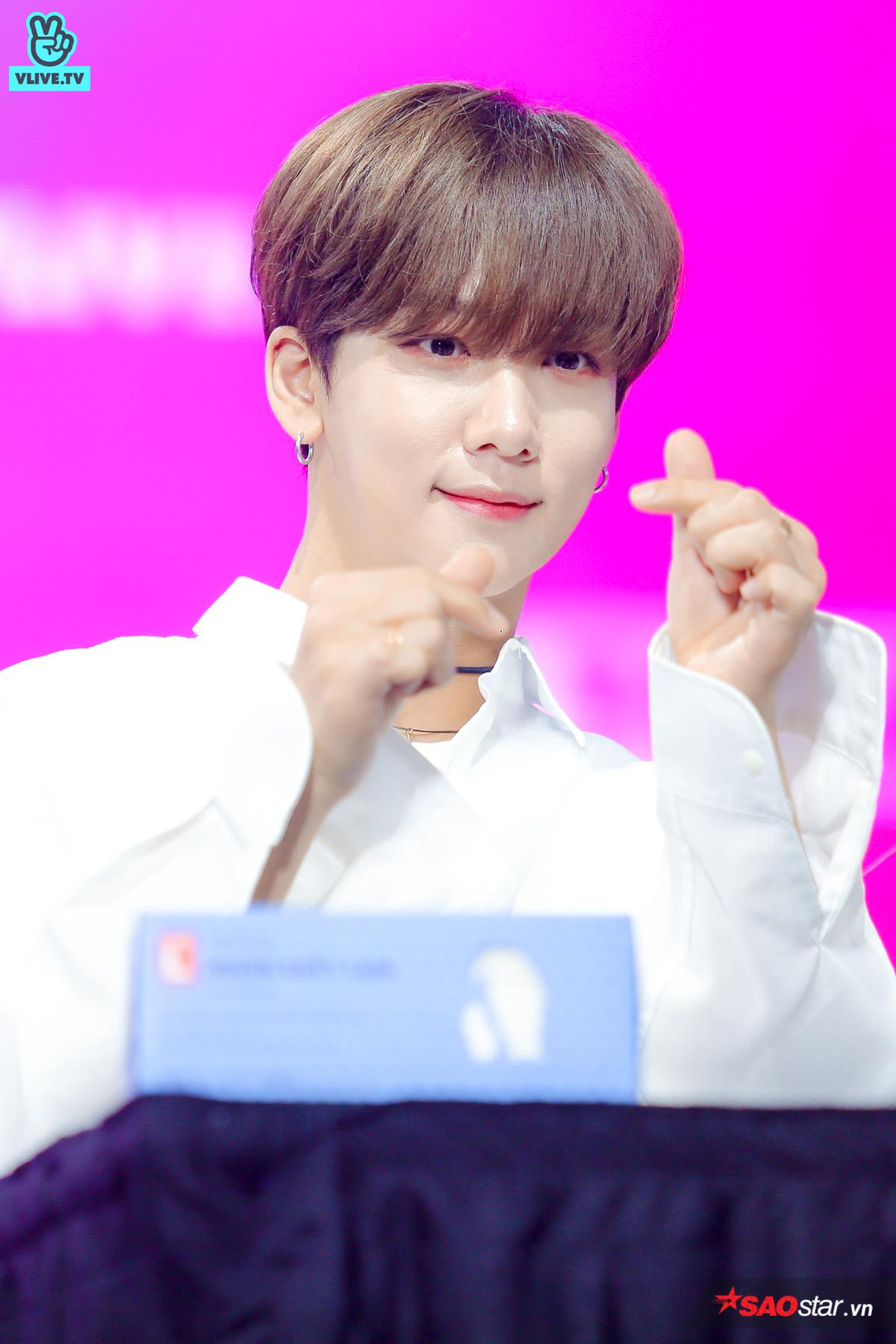 Fansign V Heartbeat Live tháng 9: Những 'thiên thần áo trắng' Snuper cùng dàn 'mỹ nhân' G Friend làm 'náo loạn' phố đi bộ Ảnh 3