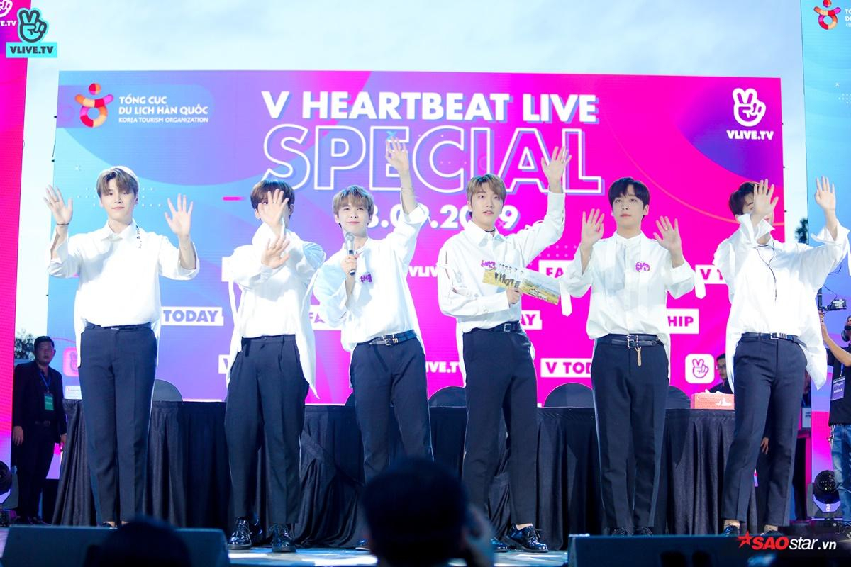 Fansign V Heartbeat Live tháng 9: Những 'thiên thần áo trắng' Snuper cùng dàn 'mỹ nhân' G Friend làm 'náo loạn' phố đi bộ Ảnh 10