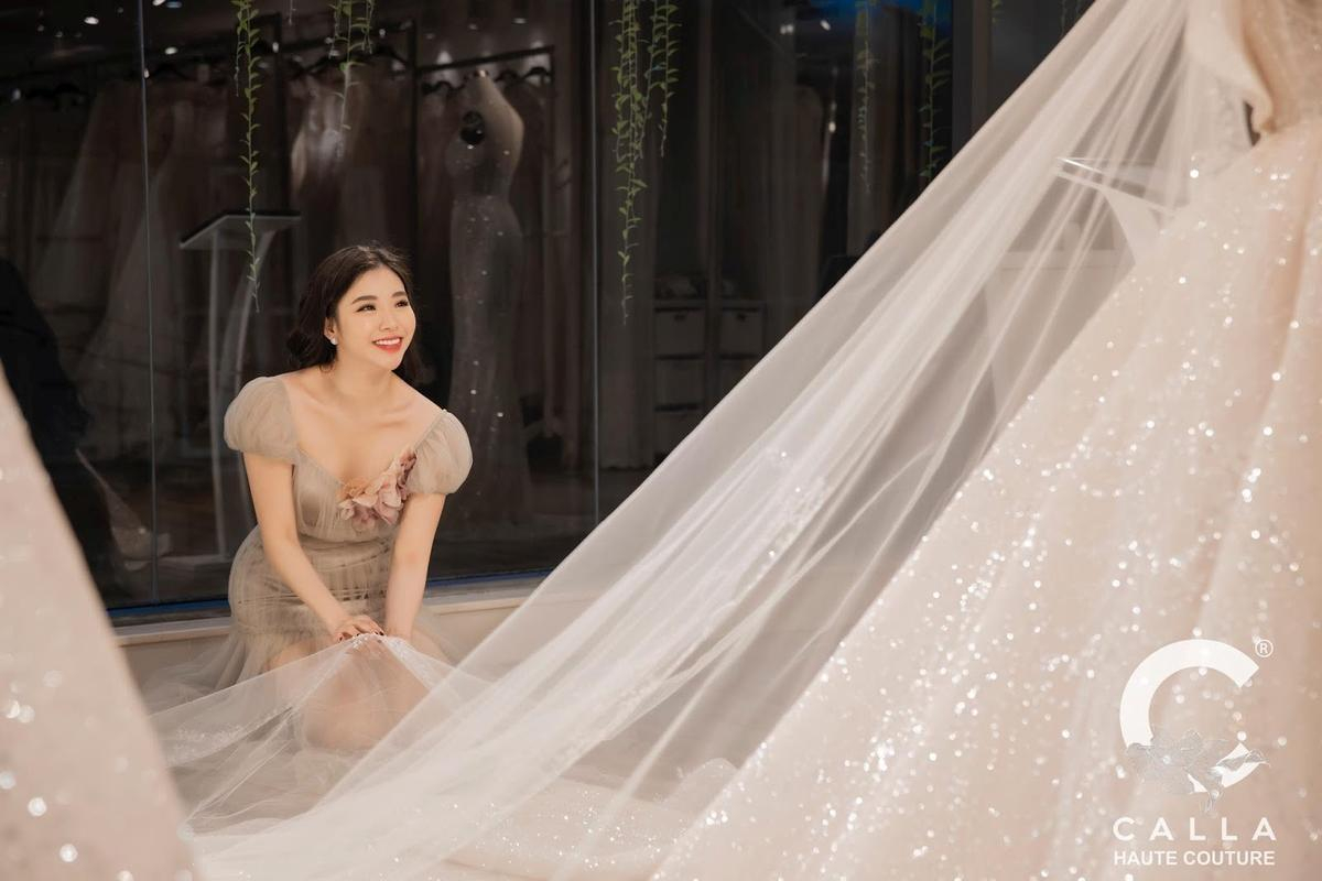 'Bà tiên của những chiếc váy cưới' và câu chuyện Calla Haute Couture với bước chuyển mình 19 năm Ảnh 5