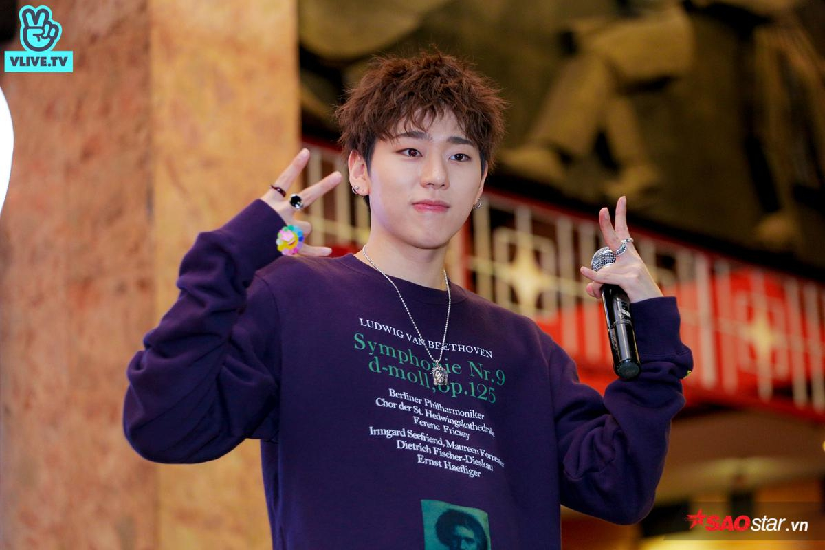 Fansign V Heartbeat tháng 11/2019: Zico 'chất lừ' nhưng không quên biểu cảm đáng yêu, (G)I-DLE rạng ngời 'hớp hồn' fan Việt Ảnh 14