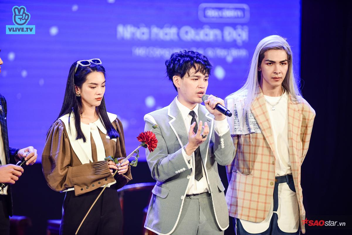 Khoảnh khắc gây chú ý: Nguyễn Trần Trung Quân và Denis Đặng tiếp tục khóa môi trên sân khấu fan meeting, hé lộ 'bí mật' về Canh Ba Ảnh 14