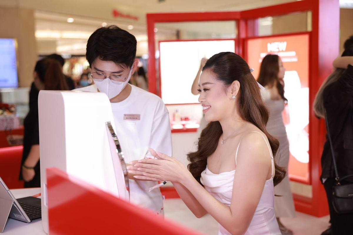 Thương hiệu mỹ phẩm SK-II khai trương cửa hàng đầu tiên tại Việt Nam Ảnh 2