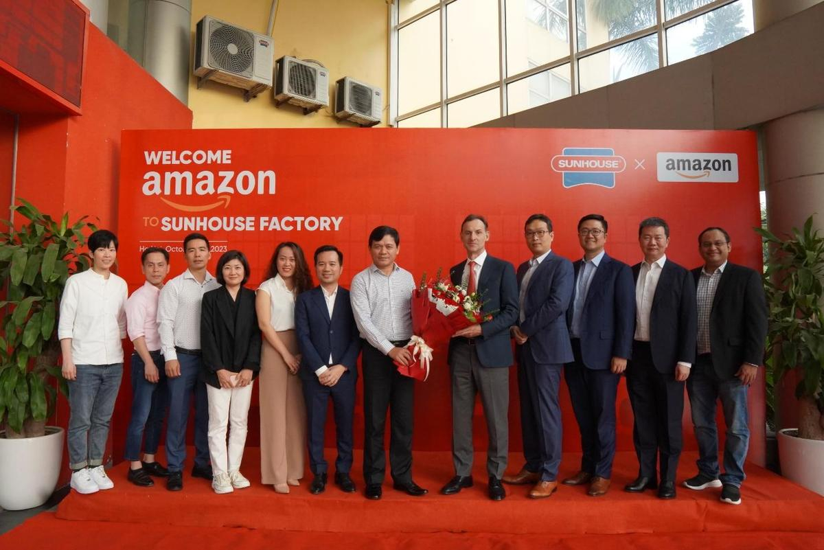 Đại diện cấp cao tập đoàn Amazon Global Selling thăm và làm việc tại nhà máy Sunhouse Ảnh 1