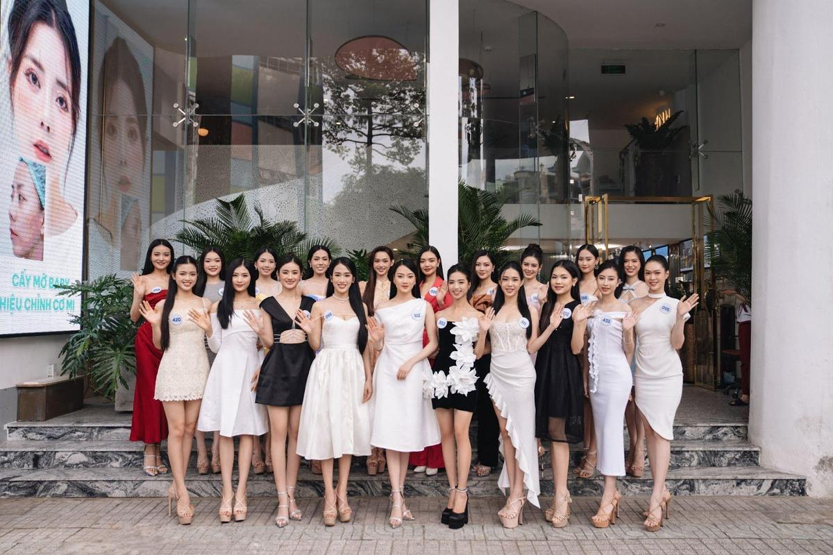 Các thí sinh Miss World Vietnam 2023 tiếp tục theo liệu trình đến Shynh Premium Ảnh 1