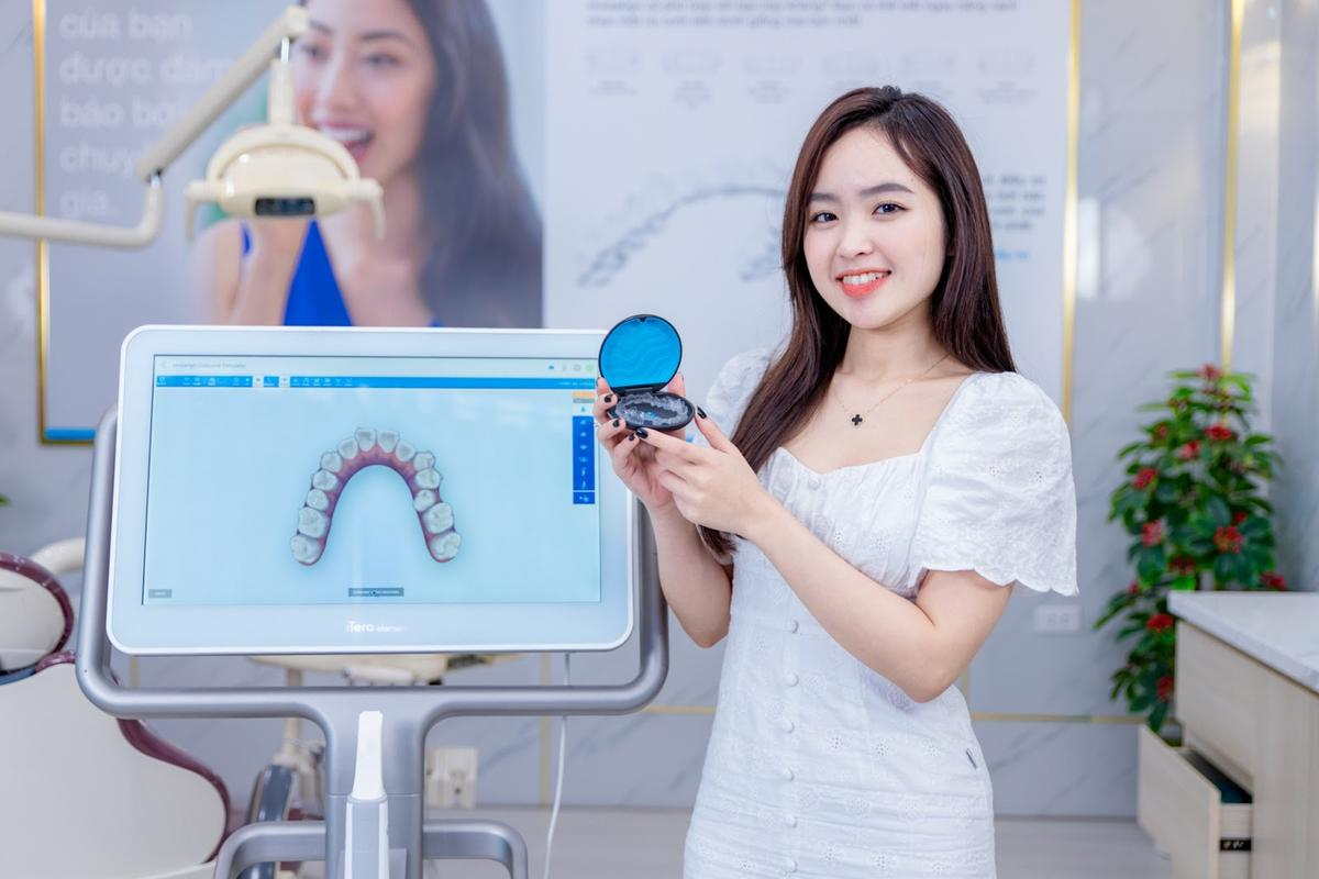 Bác sĩ Ngô Tùng Phương kiến tạo nụ cười cùng Invisalign và răng sứ thẩm mỹ Ảnh 2