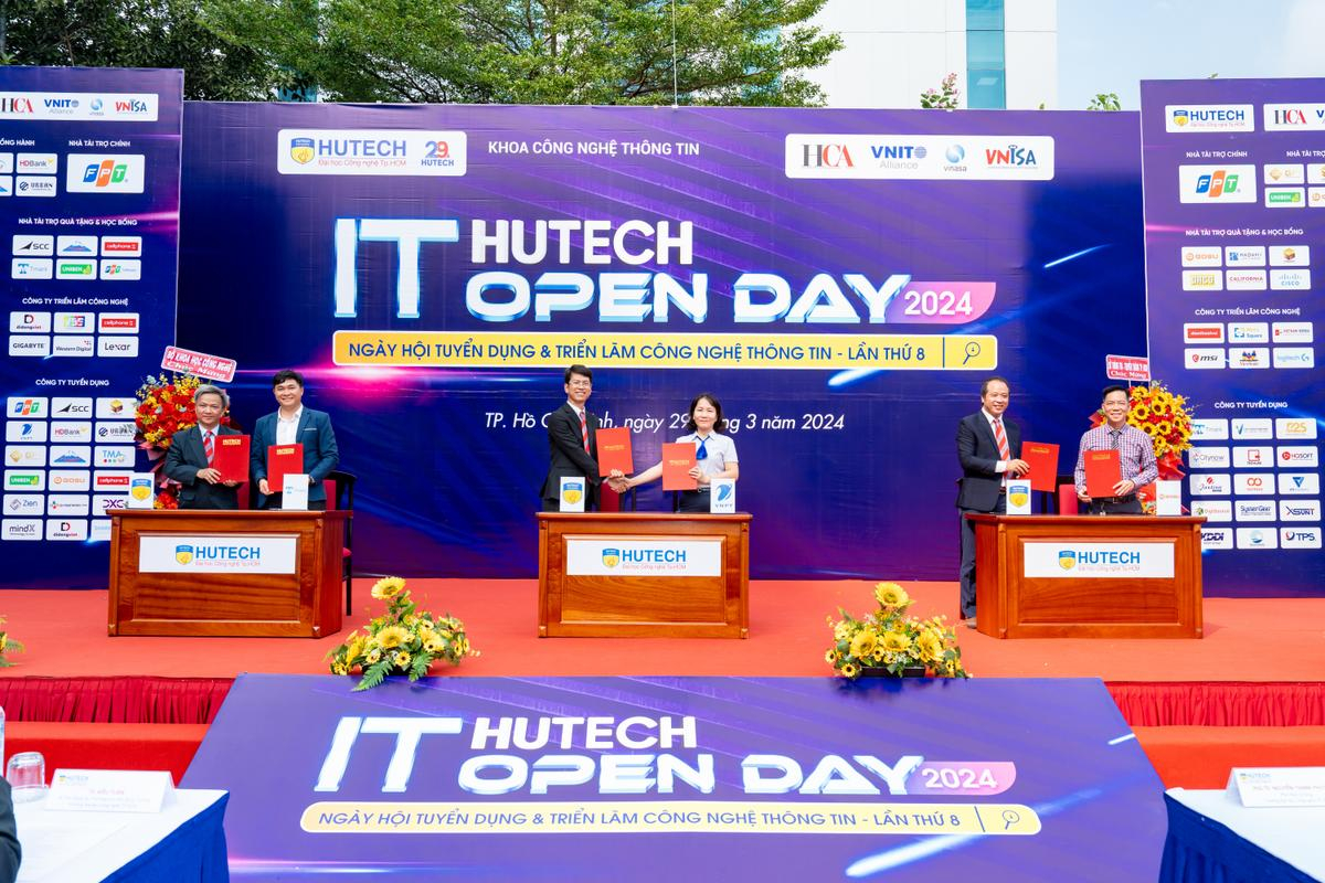 Gần 50 doanh nghiệp 'săn' nhân sự công nghệ chất lượng tại HUTECH IT OPEN DAY 2024 Ảnh 7